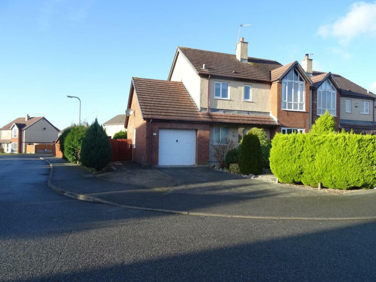 Villa Ty Clud Llangefni Exterior foto